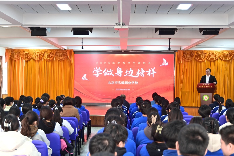 校会开始.jpg